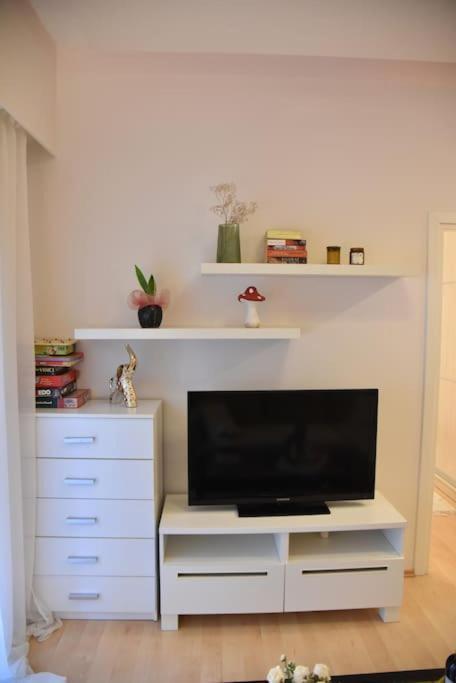 Tiny Treasure Apartment Aten Exteriör bild